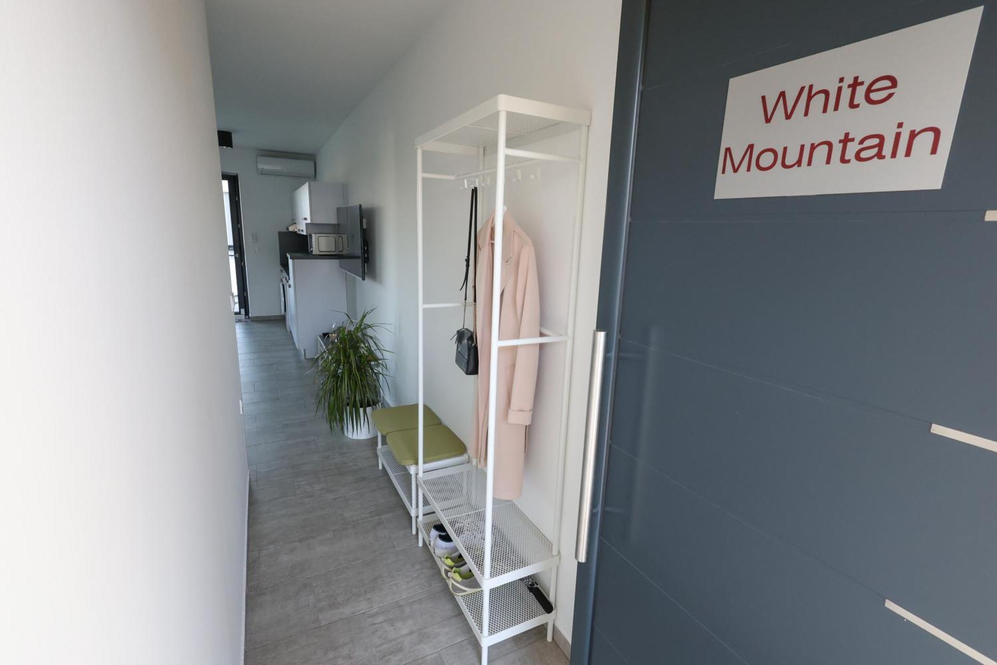 White Mountain Apartment 巴诺夫茨 外观 照片